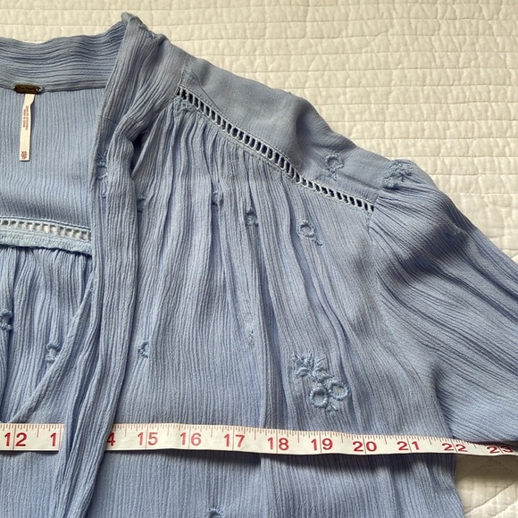 Free People Wishful Moments Tie Neck Blouse Embroidered Light Blue Oversized XS - Picture 10 of 16